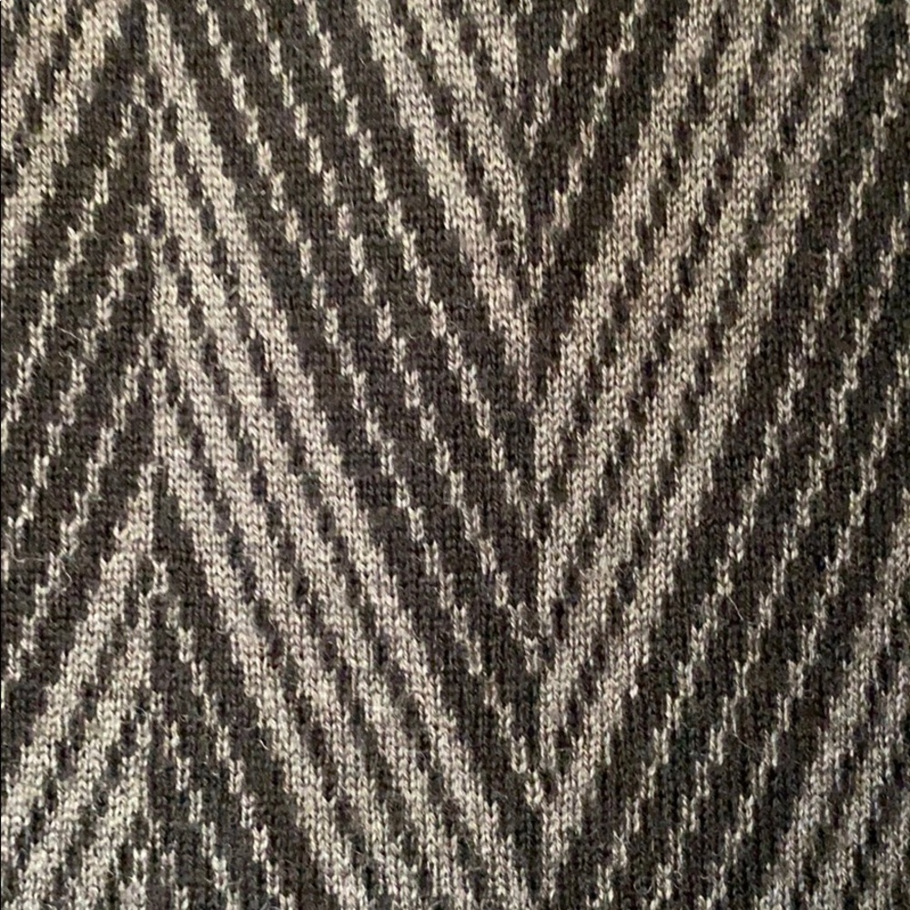 Wool skirt - Picture 2 of 2